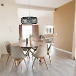 فيلة Moderne Met Verwarmd Zwembad In كوراليهو