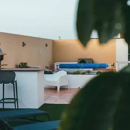 Vila Moderne Met Verwarmd Zwembad In Corralejo