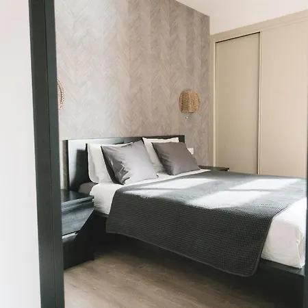 Moderne Met Verwarmd Zwembad In Villa *