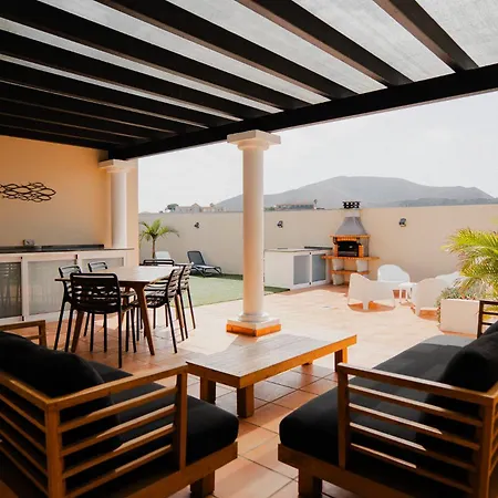 Moderne Met Verwarmd Zwembad In * Corralejo
