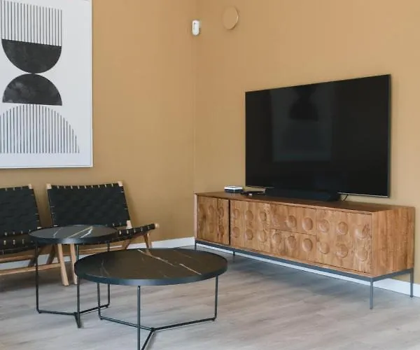 Villa Moderne Met Verwarmd Zwembad In *