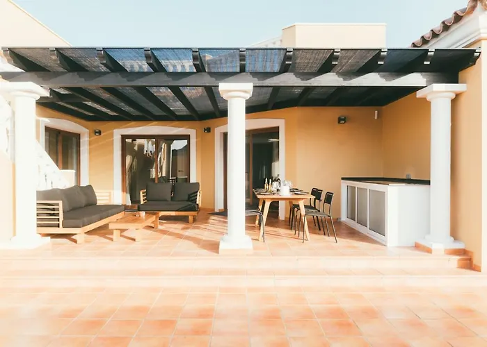 Moderne Met Verwarmd Zwembad In Corralejo