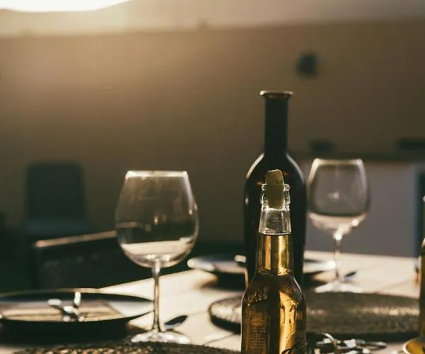 Moderne Met Verwarmd Zwembad In Villa *