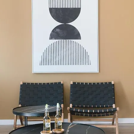 Moderne Met Verwarmd Zwembad In Villa